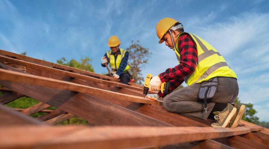 Professional gutter cleaning in Glyndon, MN
